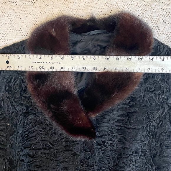 Vintage Fur Coat Curly Lamb with Mink Collar. Broadtail. Ashtrakhan. Swakara. - Picture 12 of 16